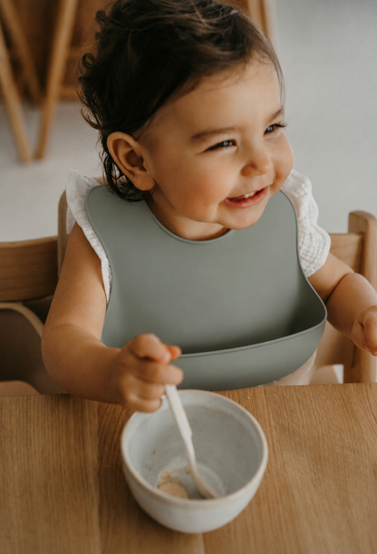 Bavoir en Silicone Bébé – Sans BPA | Imperméable & Facile à Nettoyer | 1-3 ans | LittleBunz