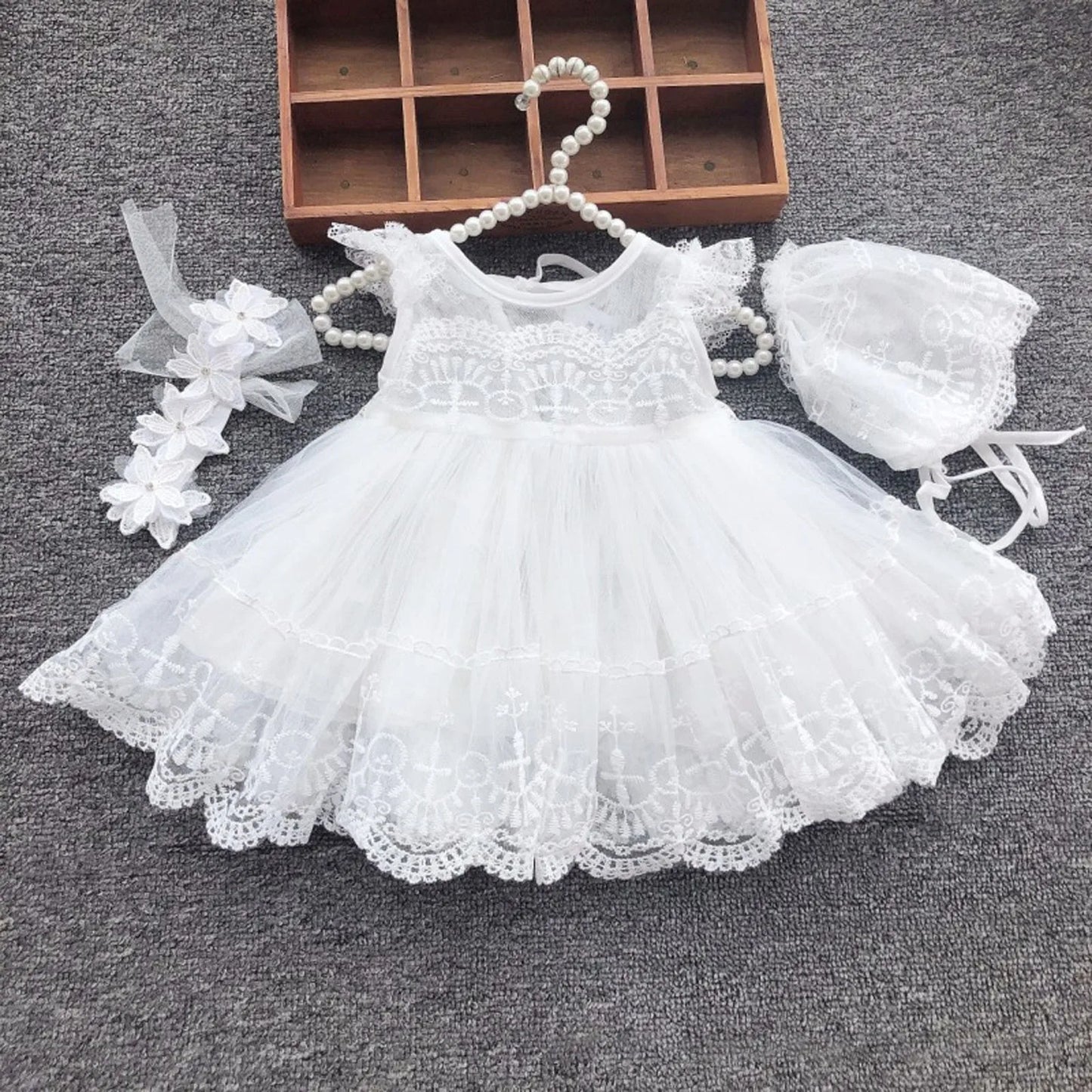Robe de Baptême et accessoires Bebe Fille en Dentelle – LittleBunz