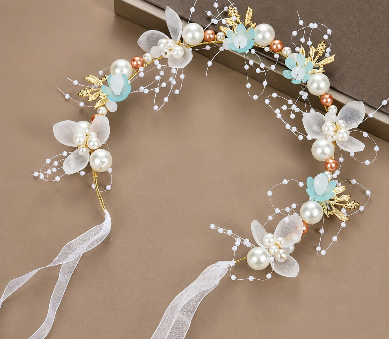 Bandeau en Perles et Couronne de  Fleurs pour Enfant |Mariage & Baptême